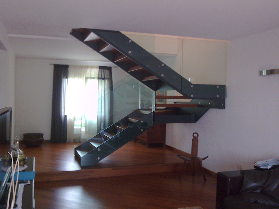 http://www.salvador-infissi.it/wp-content/uploads/2015/11/011.jpg